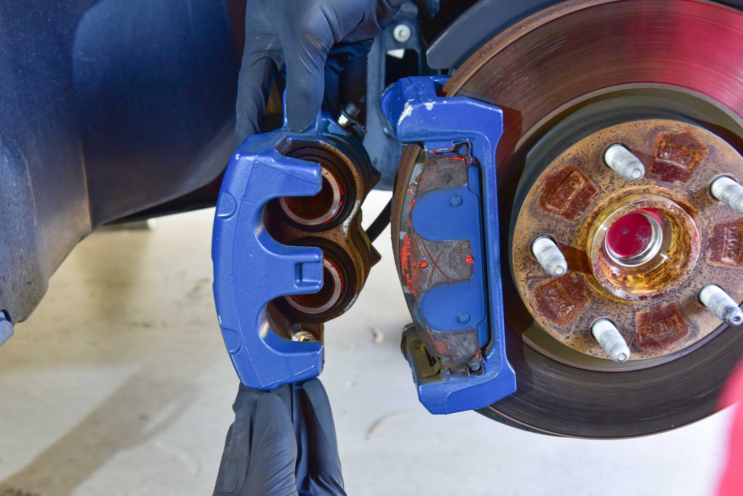 Front Caliper Removal VE Commodore AutoInstruct