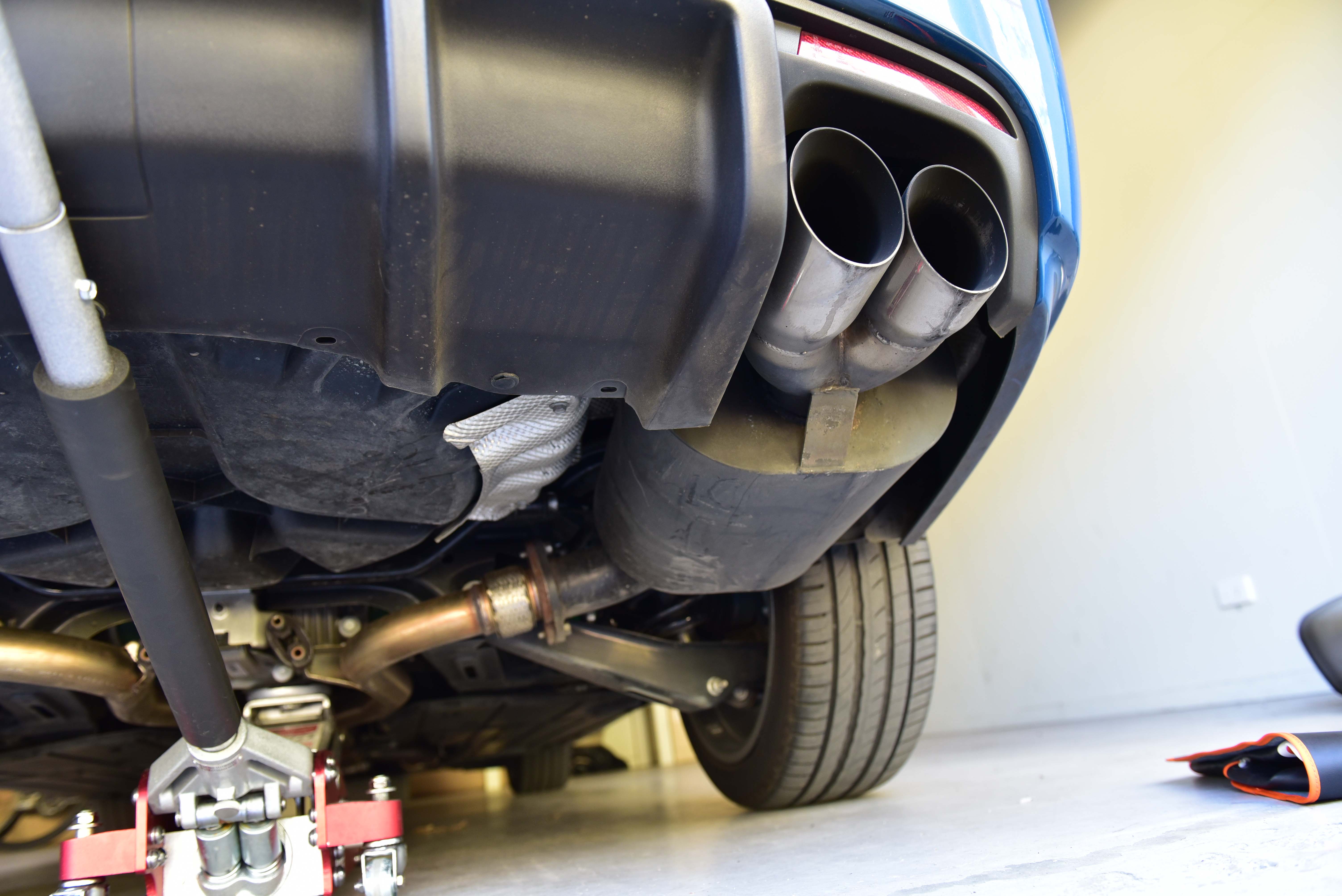 Read more about the article Removing Exhaust Mufflers