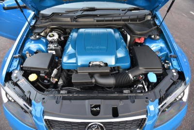 VE Commodore Engine Bay