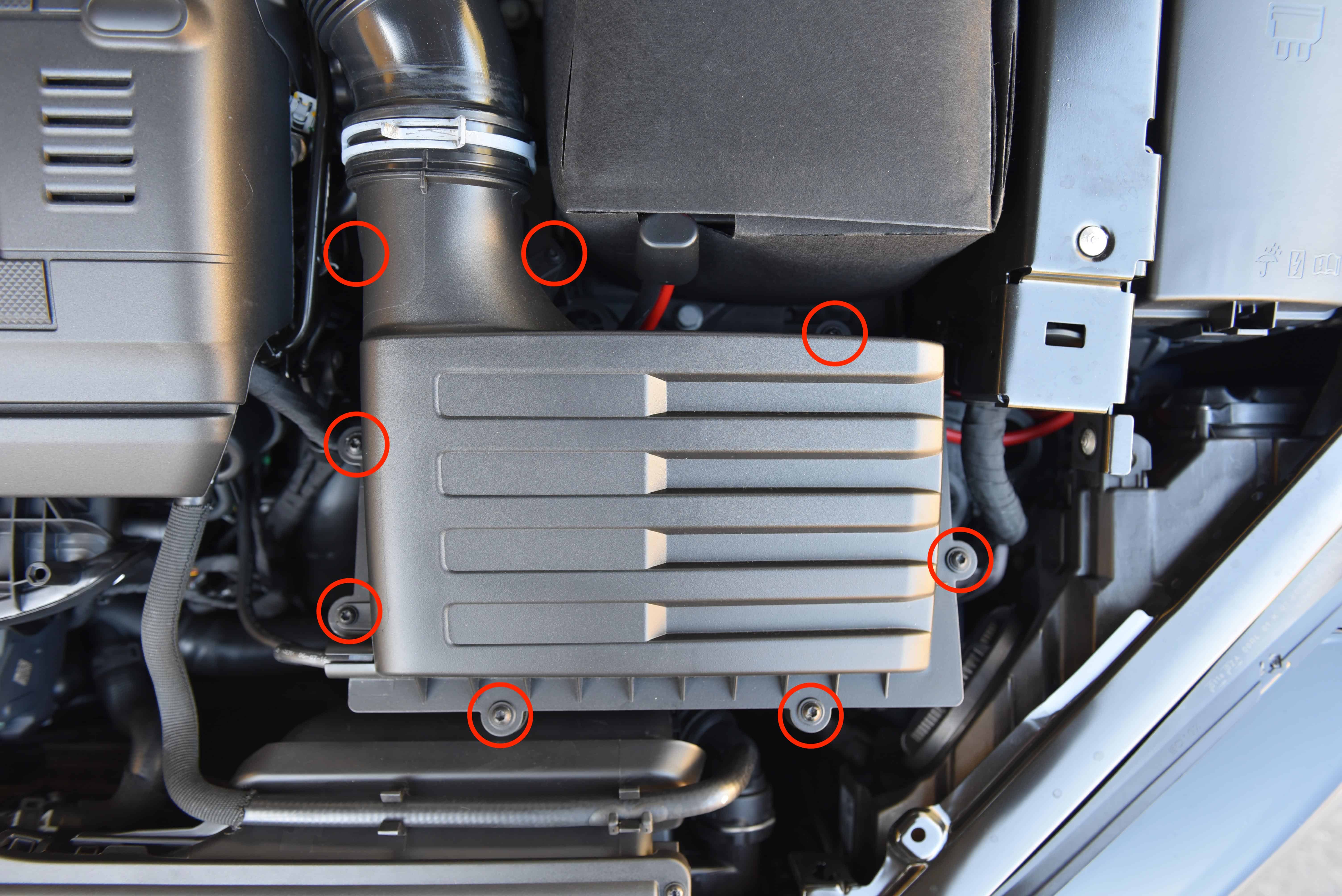 Read more about the article Golf R – Changing Air Filter