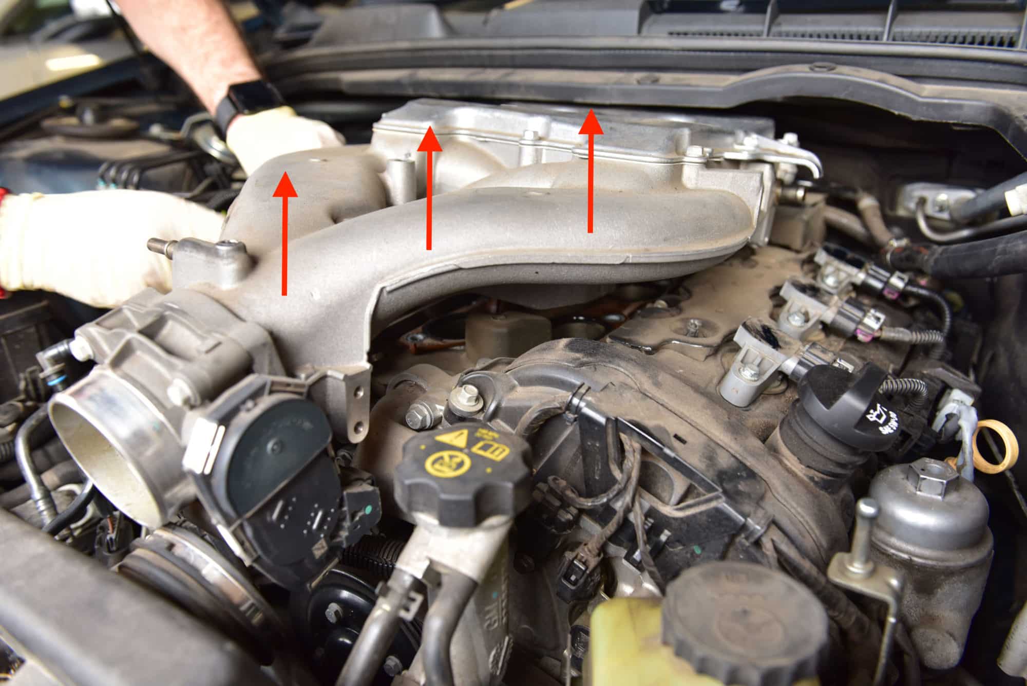 Changing VE Commodore V6 Spark Plugs