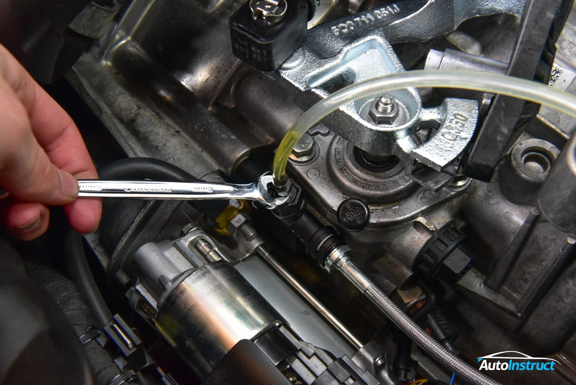 Clutch Delay Valve Removal MK7 Golf AutoInstruct